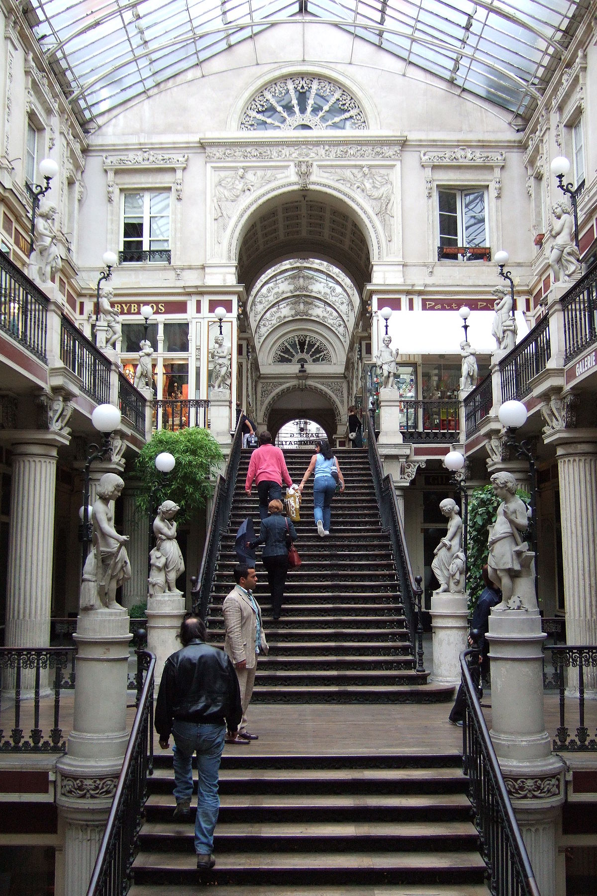 1843 en architecture