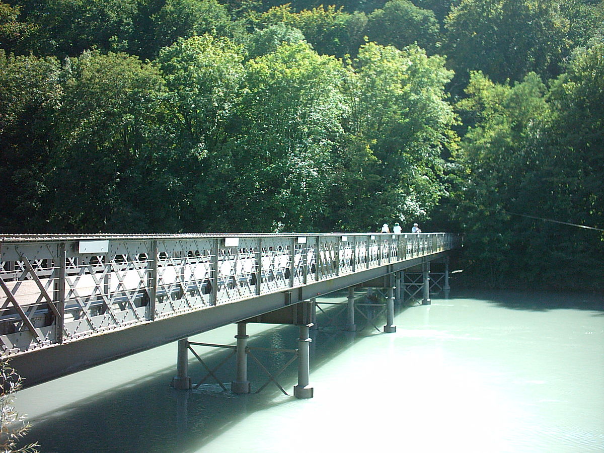 Passerelle Bois Batie.JPG
