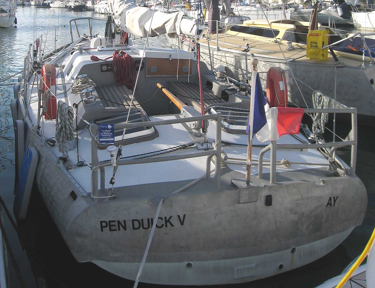 Pen Duick 5 à Port Haliguen