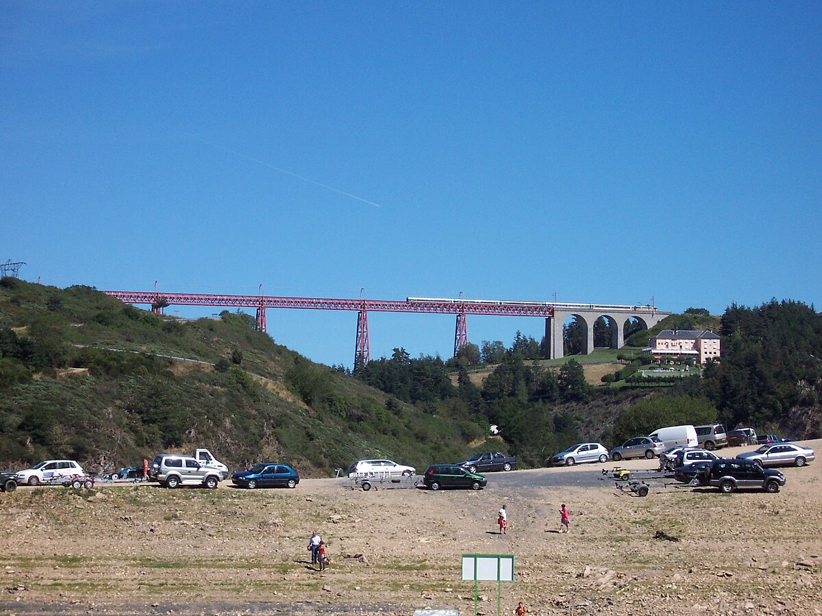 Photo 100020 train sur le pont de garabit.jpg