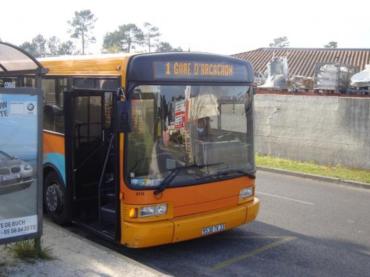 Photo bus Baïa Arcachon ligne 1.jpg