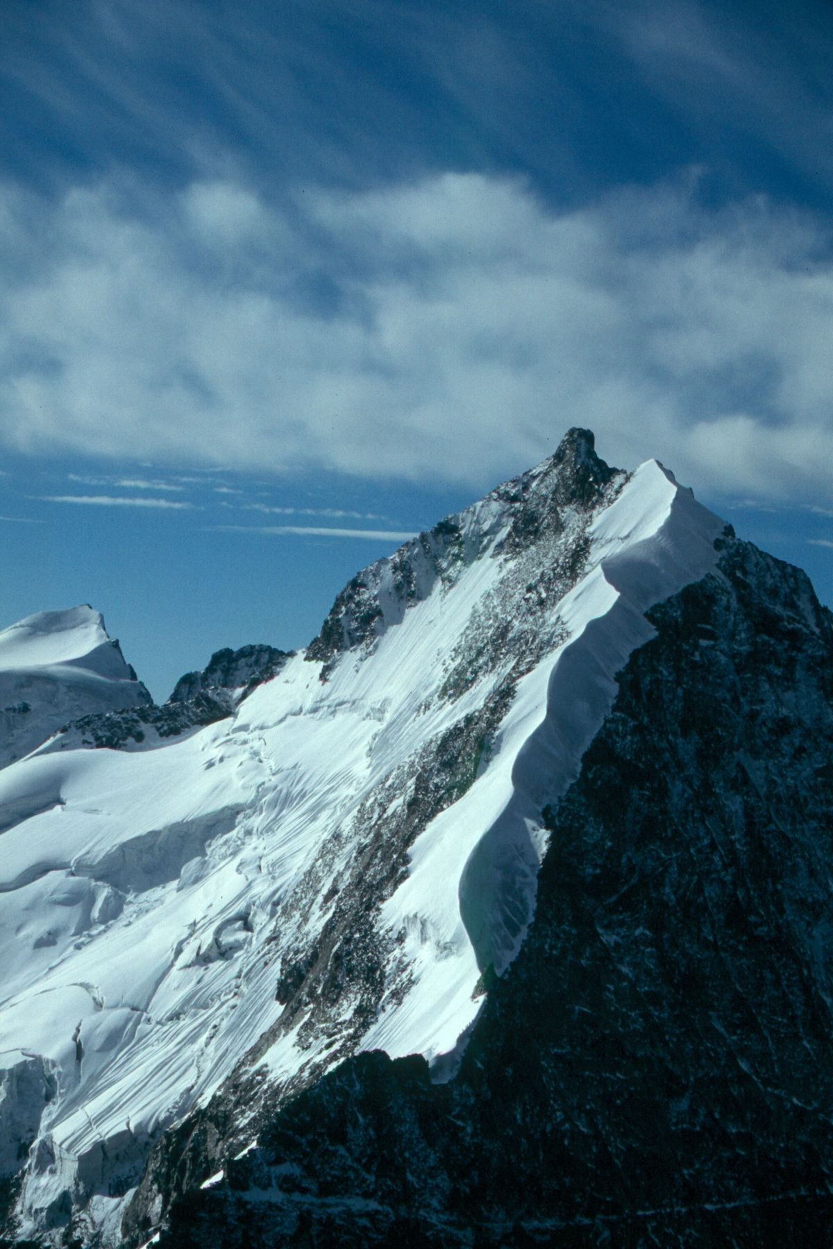 Le Piz Bernina et sa fameuse "arête blanche"