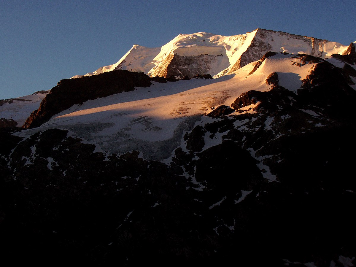 Le Piz Palü et ses trois sommets