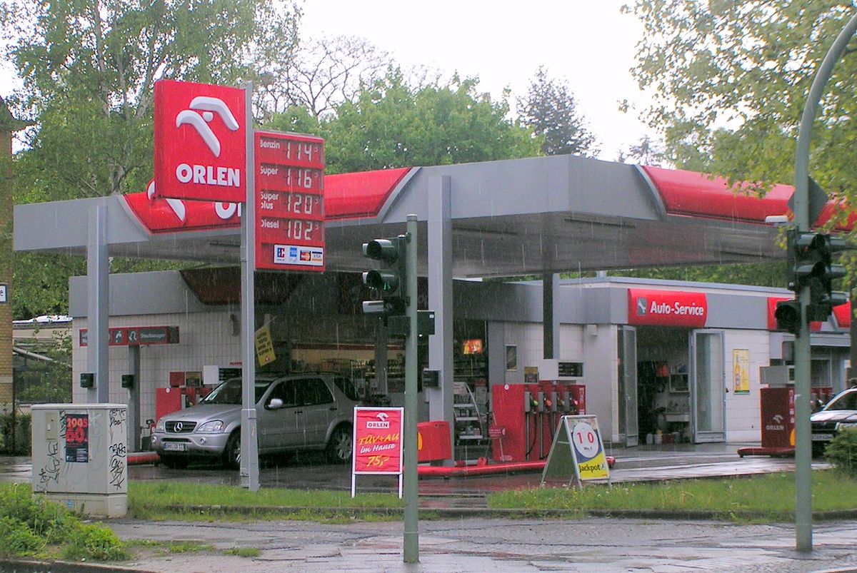 Station-service