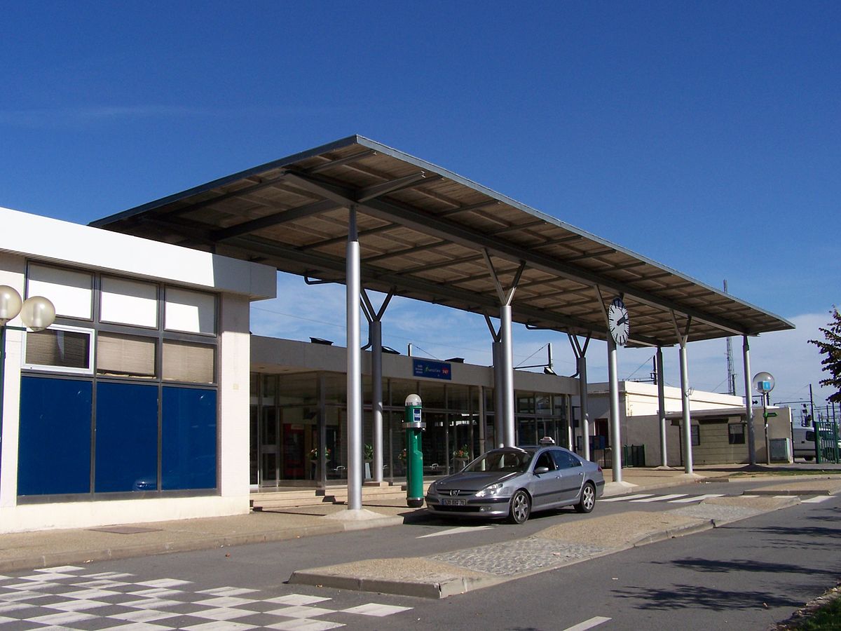Gare de Plaisir — Grignon