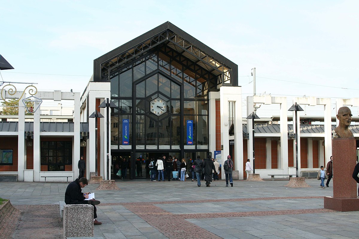 Entrée de la gare