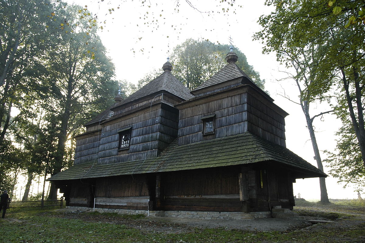 Poland Smolnik - wooden church.jpg