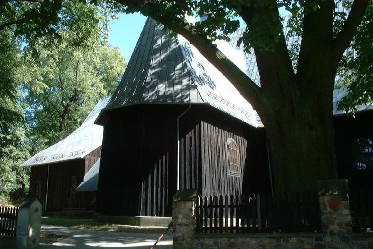 Poland Truskolasy - wooden church.jpg