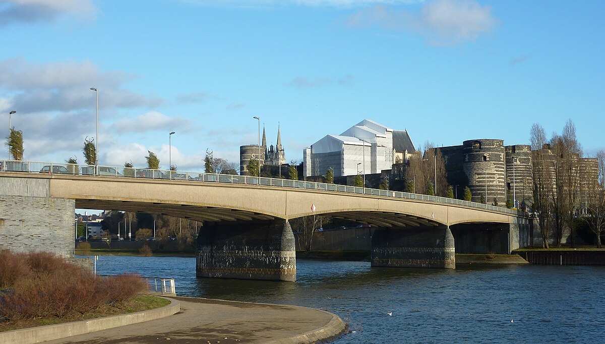 Pont de la Basse-Chaîne.jpg
