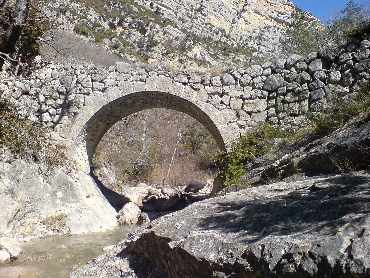 Pont dit romain.JPG