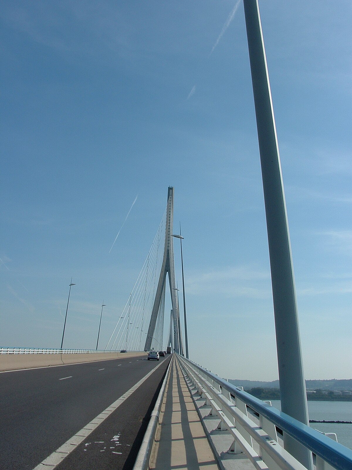 Pont Normandie Rive Est.jpeg