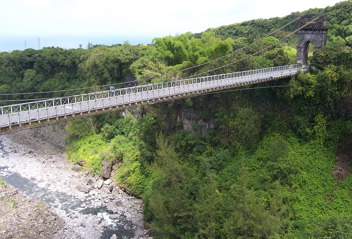Pont suspendu de la Rivière de l'Est