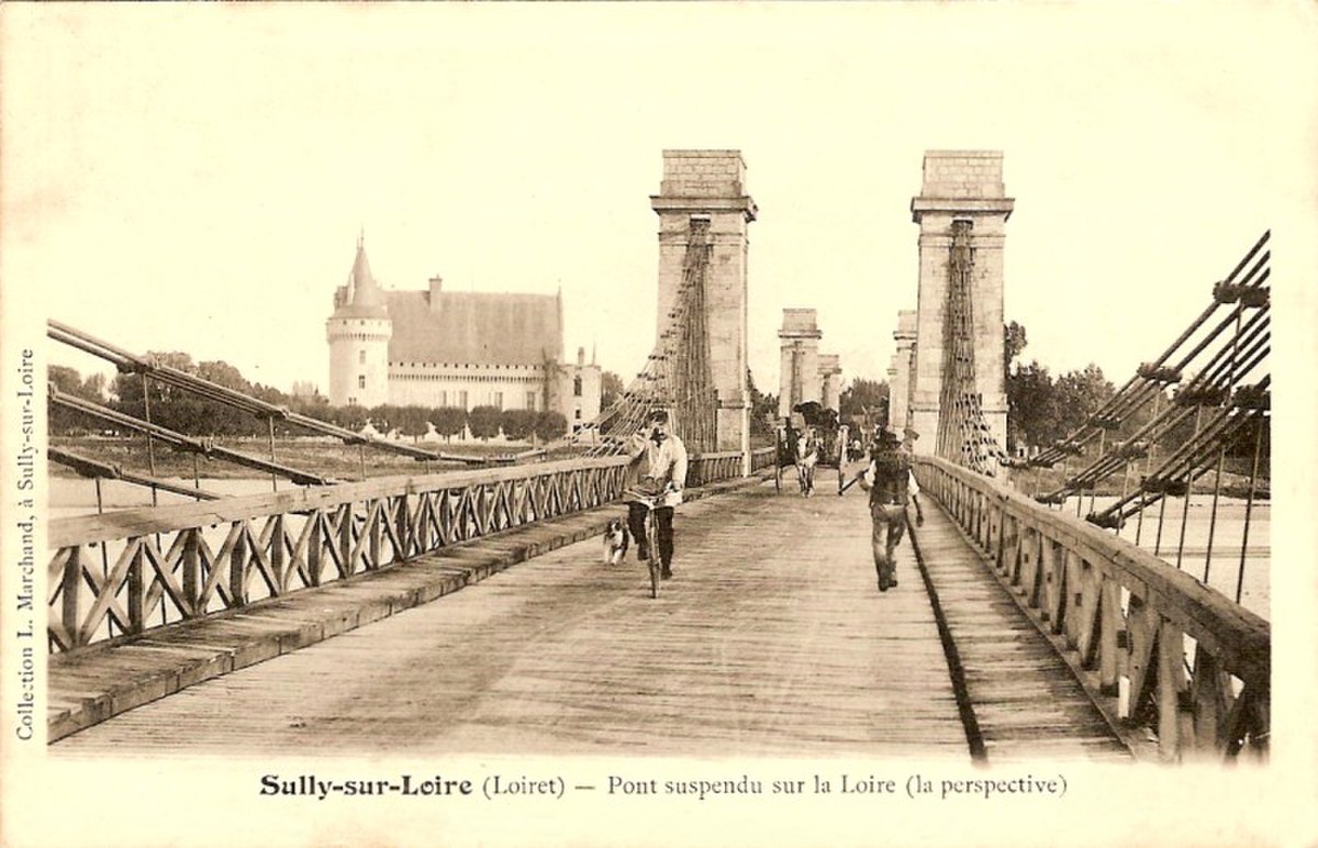 Pont suspendu de Sully-sur-Loire, carte postale 1.jpg