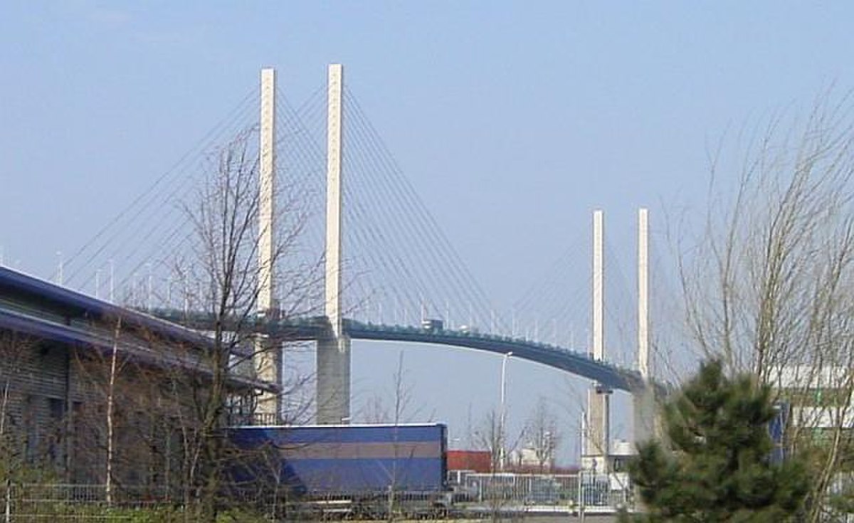 Queen Elizabeth II bridge Penny Mayes.jpg