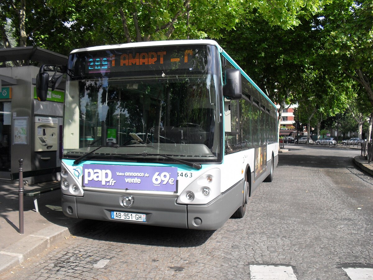 RATP289 PorteStCloudMétro2.JPG
