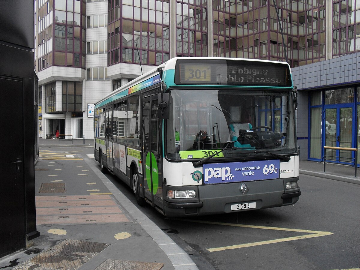 RATP301 ValFontenayRER.JPG