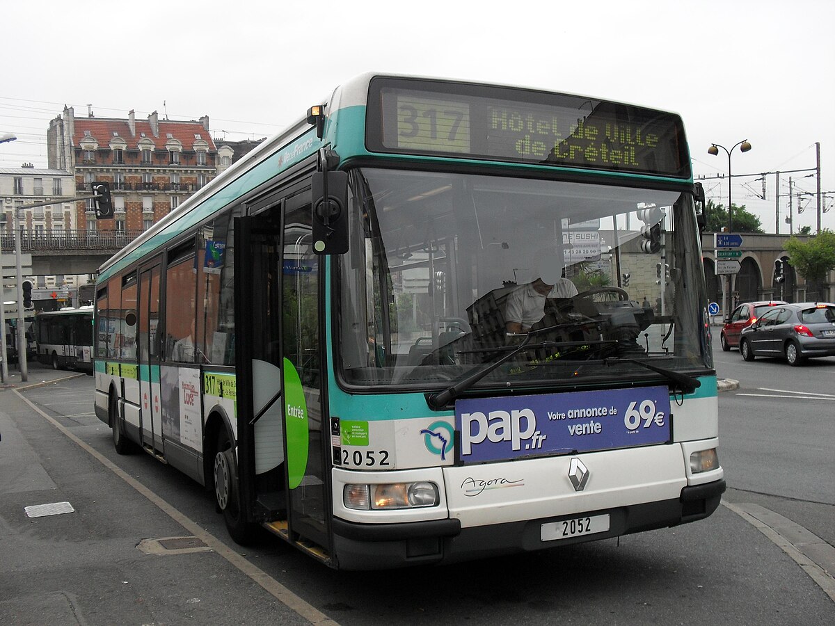 RATP317 NogentPerreuxRER.JPG