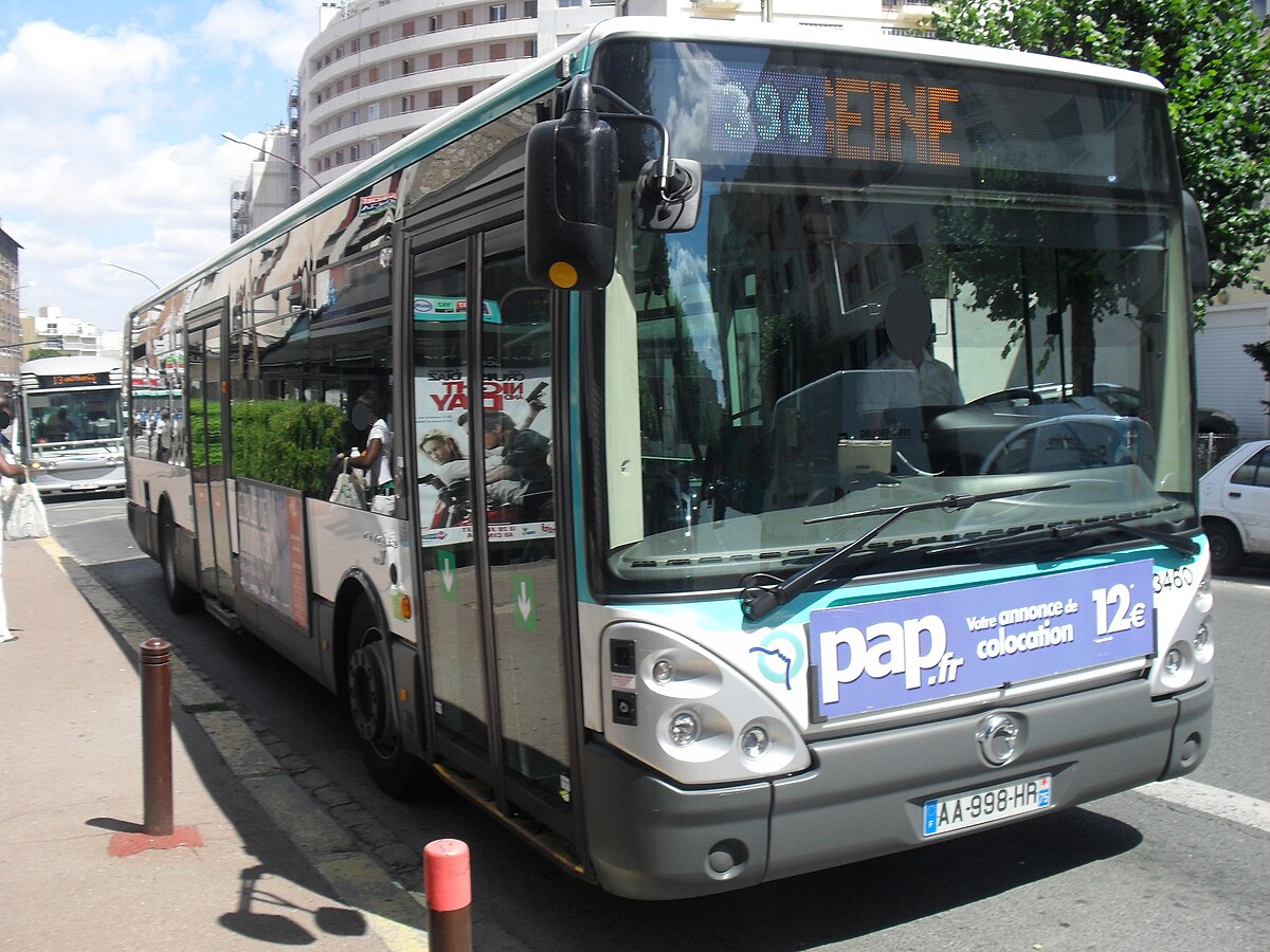RATP394 BourglaReineRER.JPG