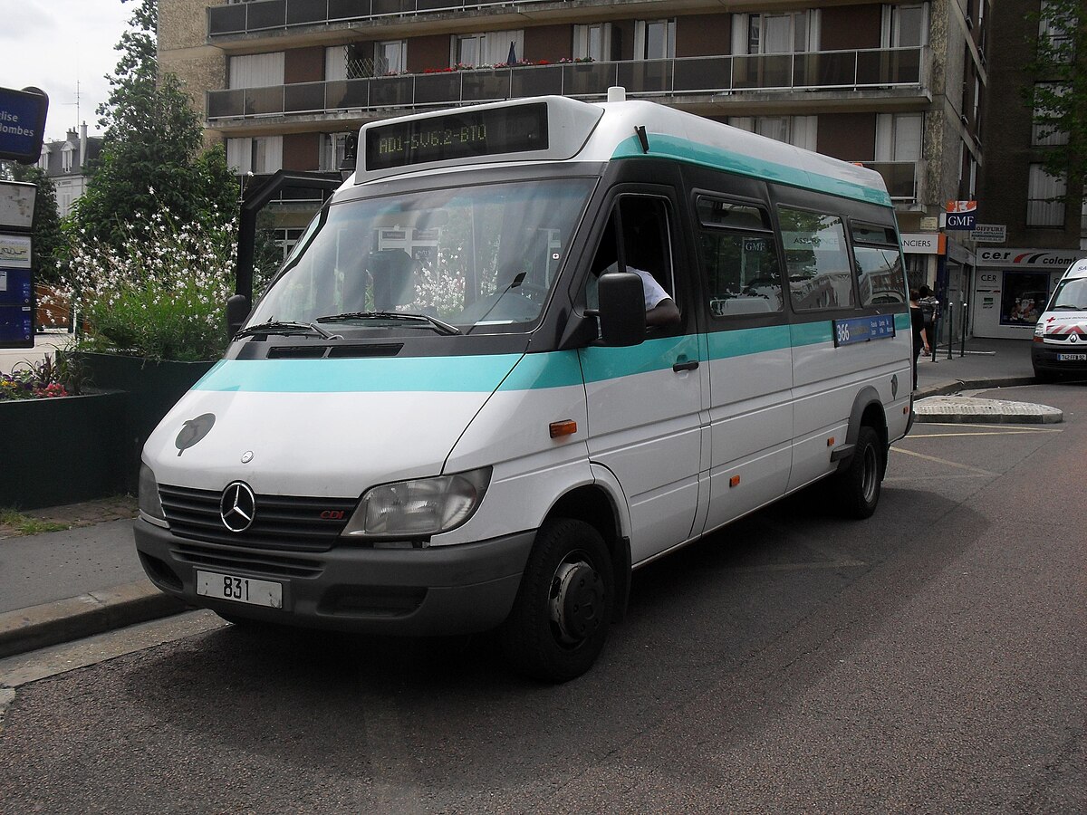 RATPColomb'Bus EgliseColombes.JPG