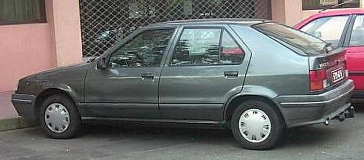 Renault 19