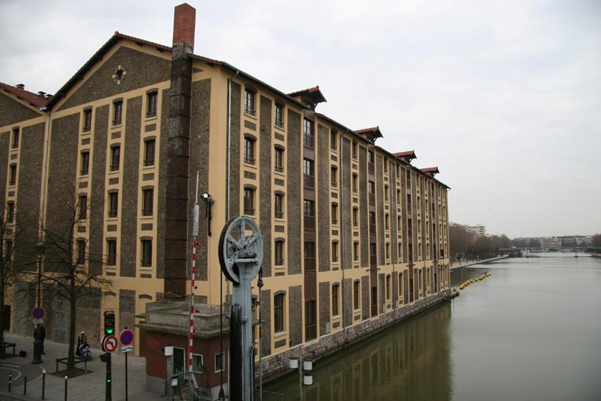 Residence quai de la loire.JPG