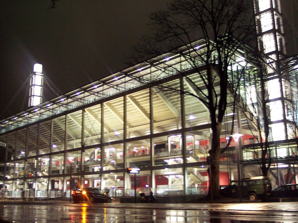RheinEnergieStadion Köln 002.jpg