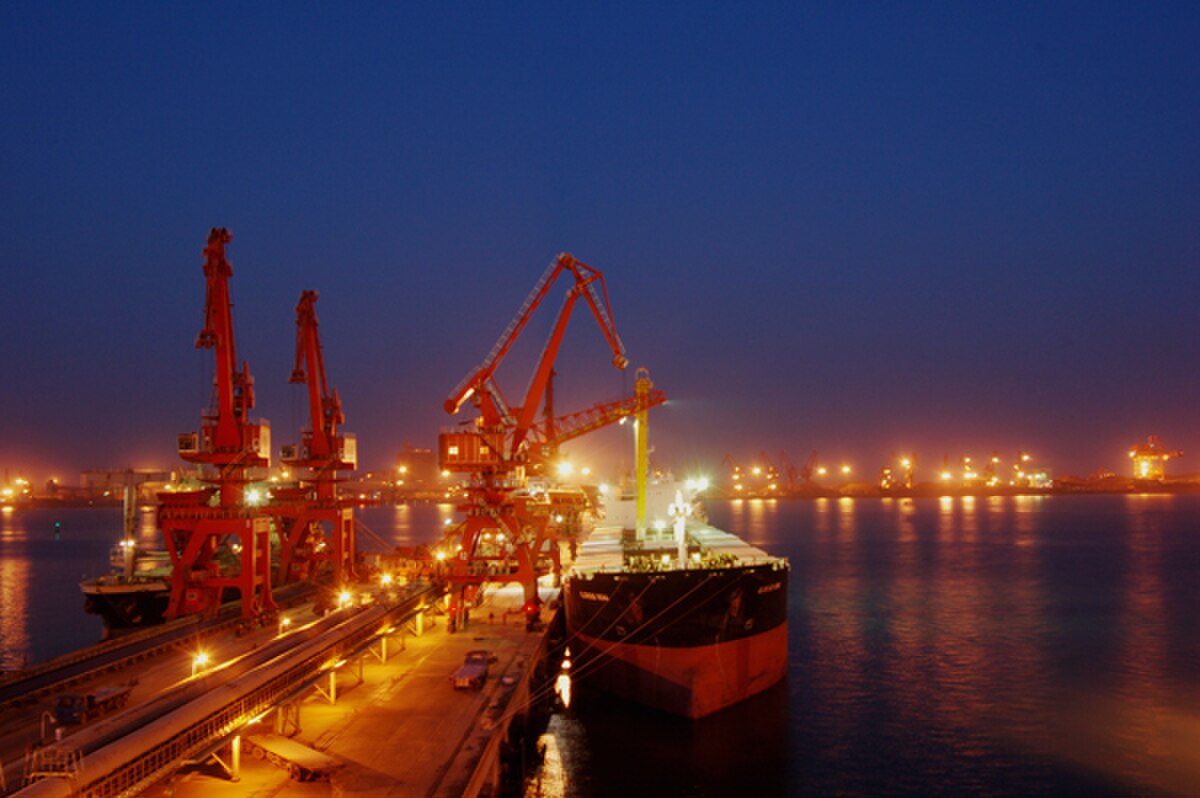 Rizhao sea-port.jpg