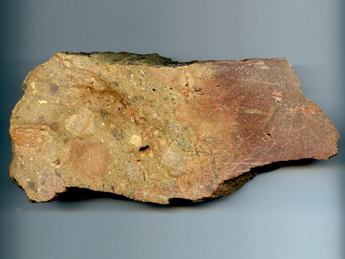 Rochechouart-Breccia-rochechouart.jpg