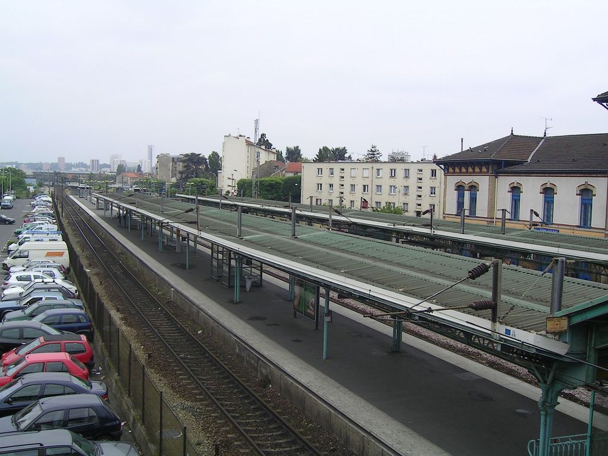 Rosny sous Bois Gare2.jpg