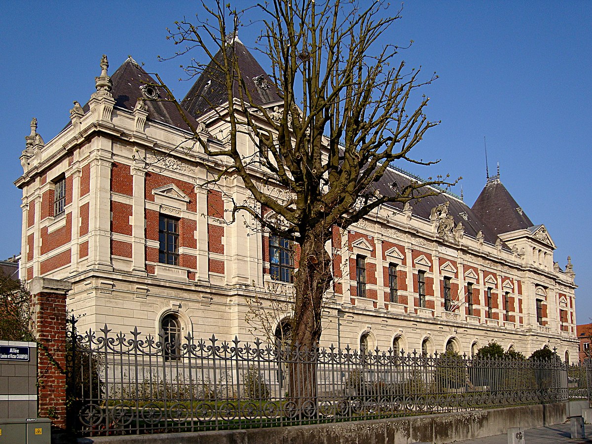 Roubaix Ensait.JPG