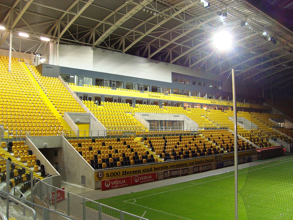 Rudolf-Harbig-Stadion