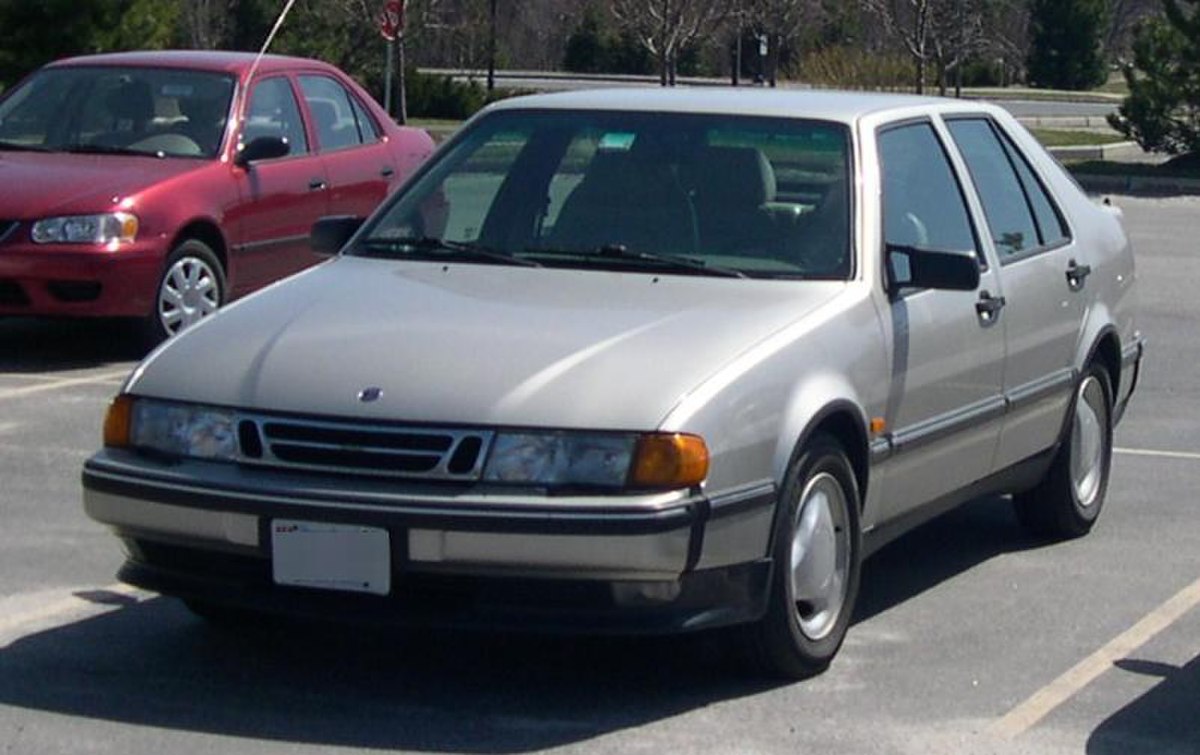 Saab 9000 à hayon