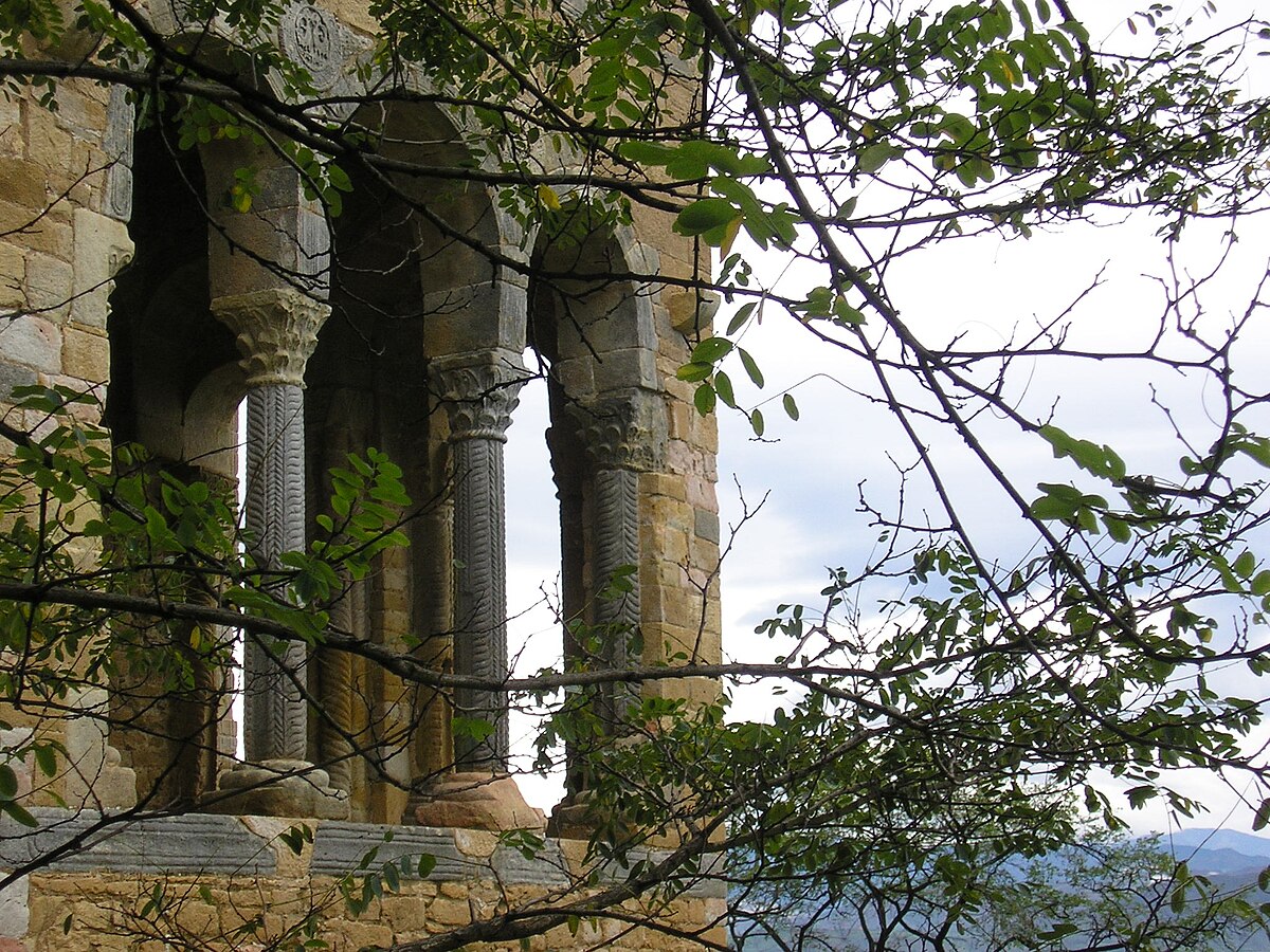 Santa Maria del Naranco 1.JPG