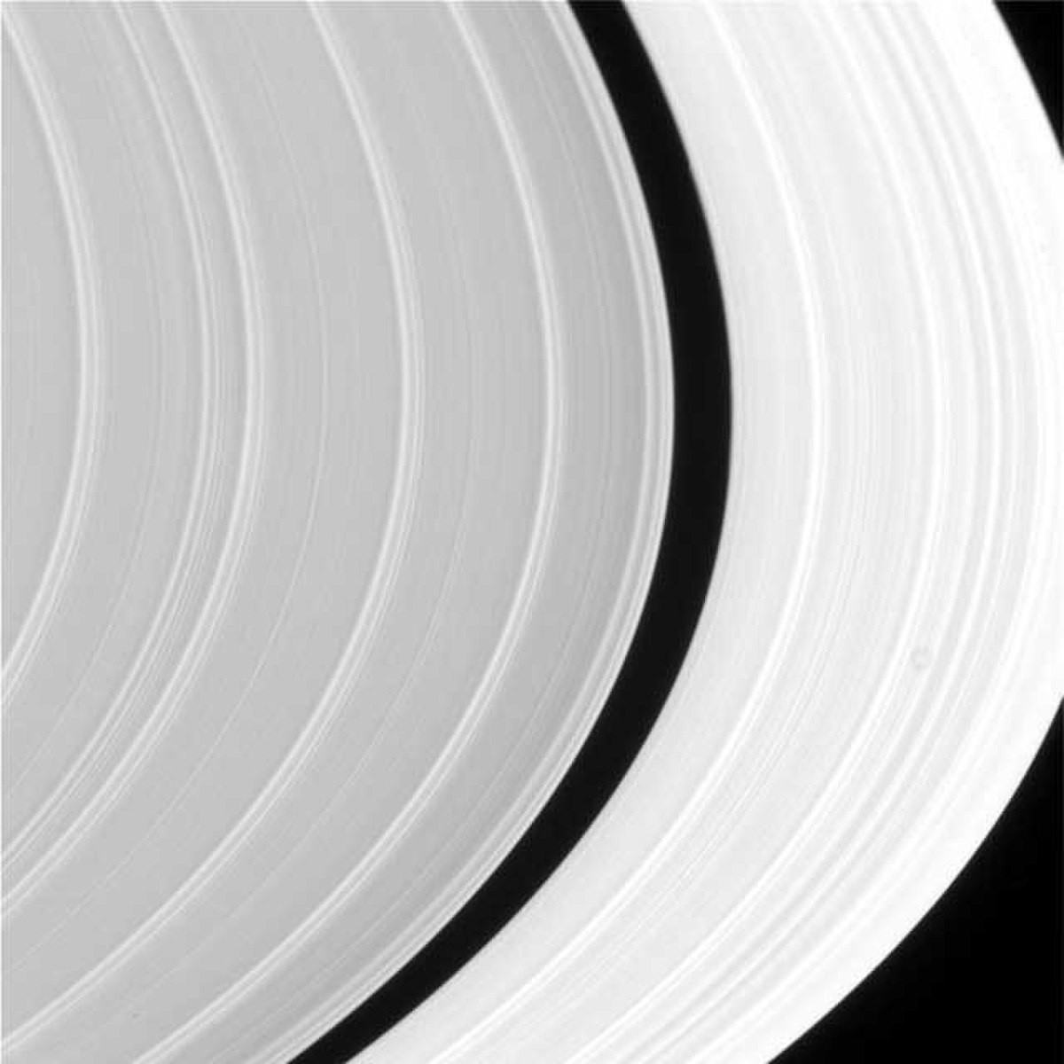 Détail des anneaux de Saturne