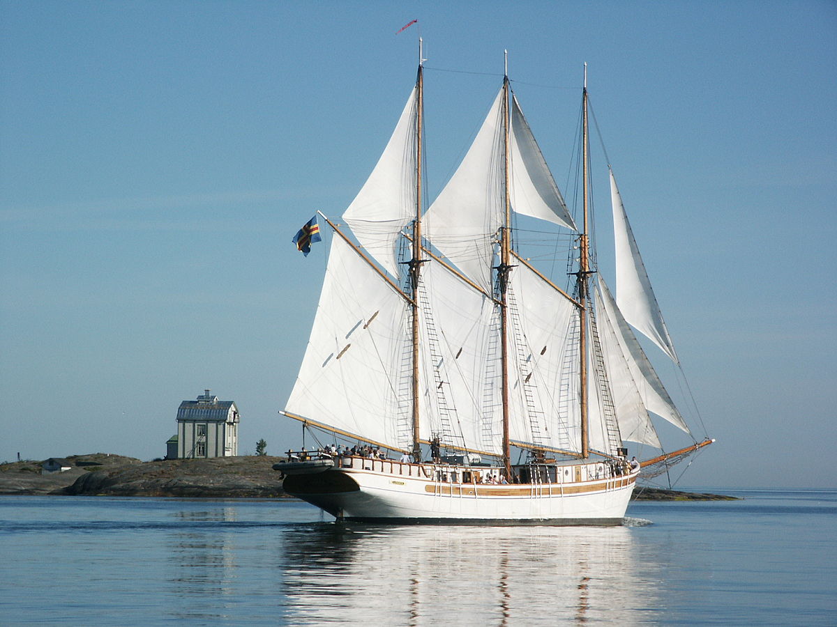 Trois-mâts goélette suédoise Linden sous voiles