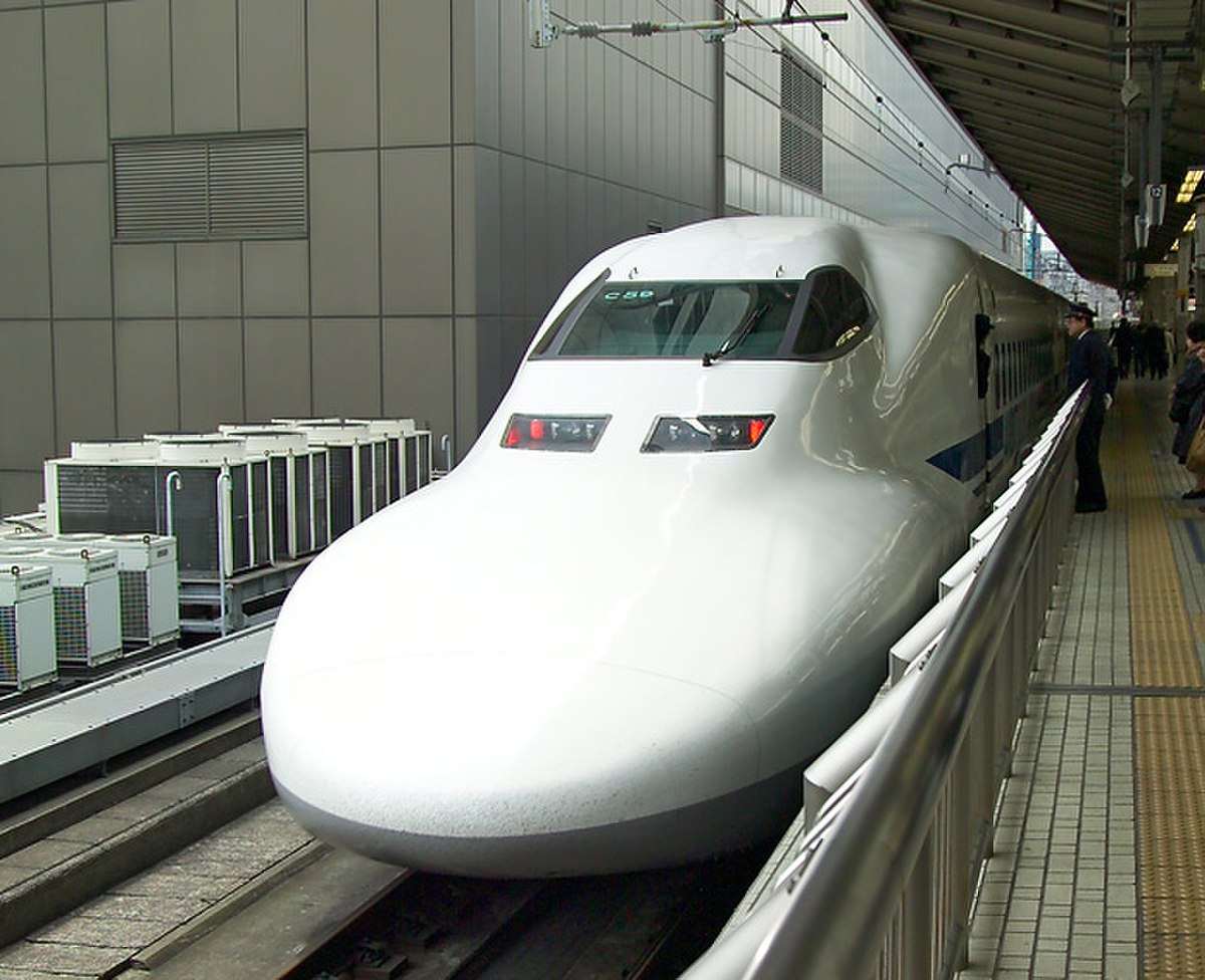 Shinkansen 700 en gare de Nagoya