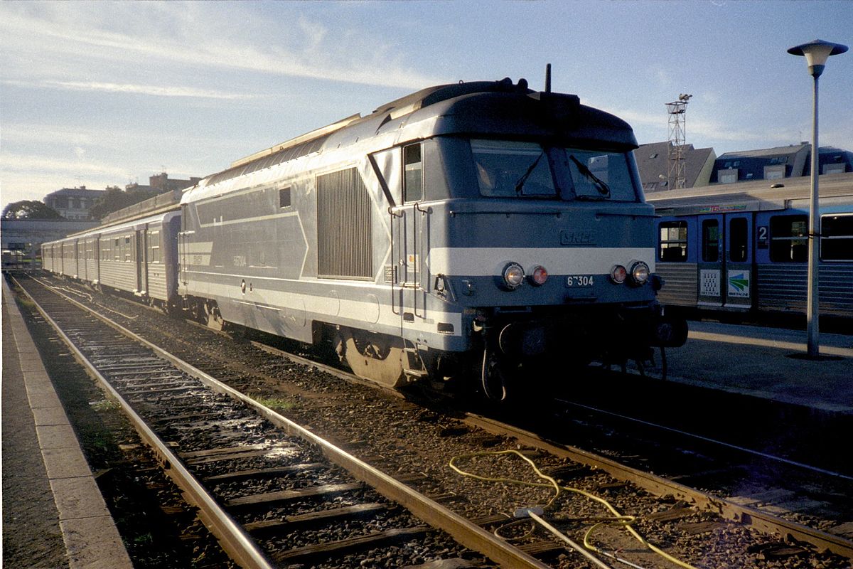 La BB 67304 en gare de Saint Malo.