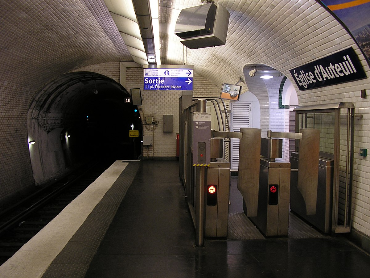Église d'Auteuil (métro de Paris)