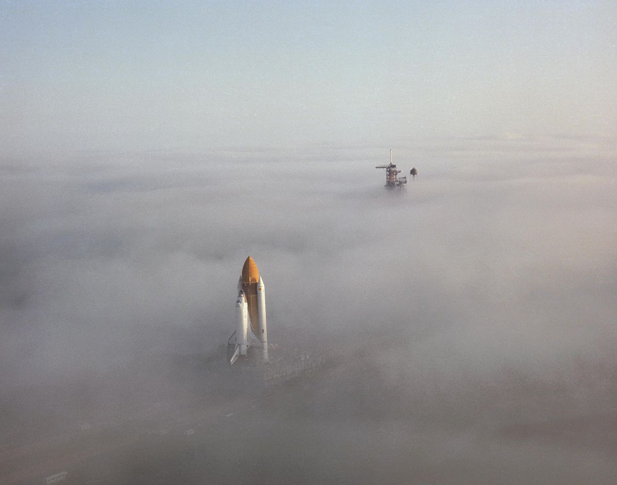 Challenger en route vers son pas de tir.