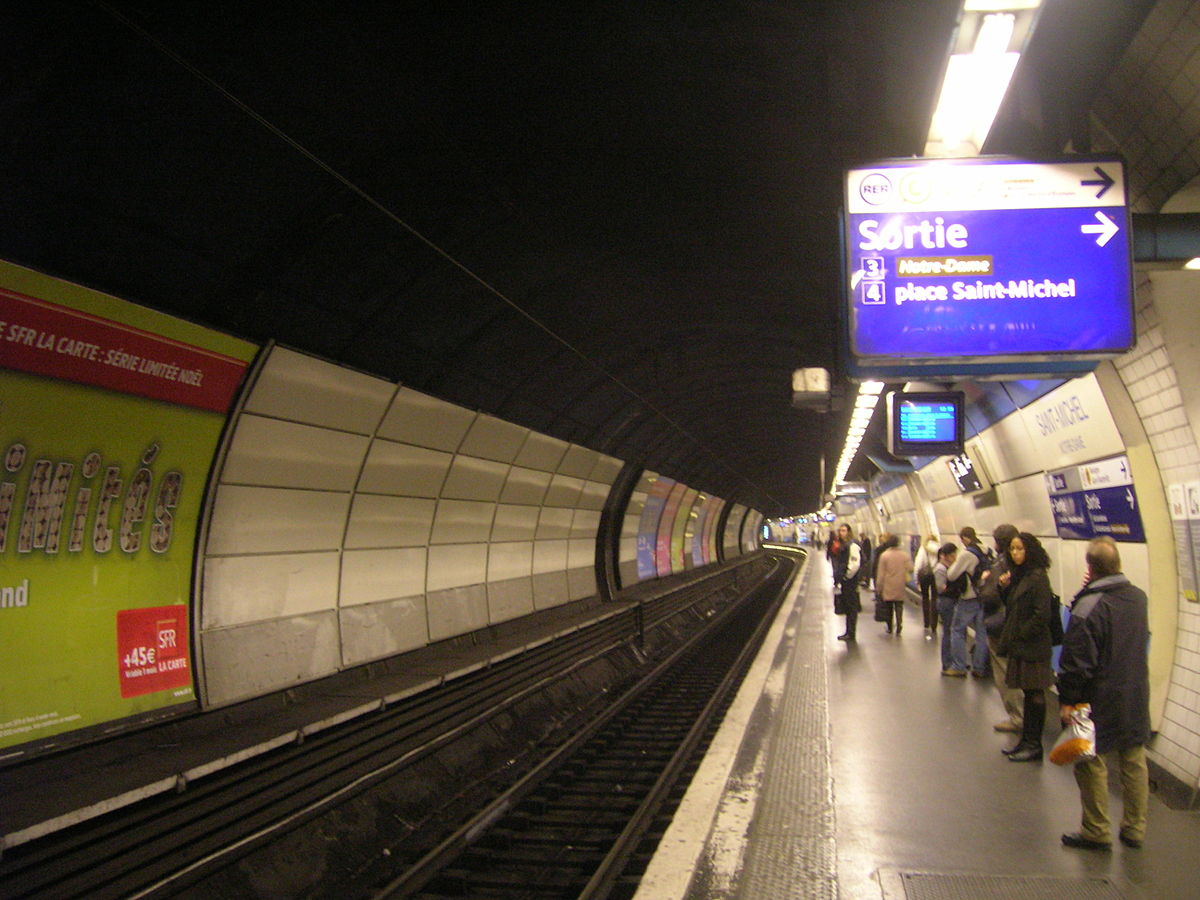 Gare Saint-Michel - Notre-Dame