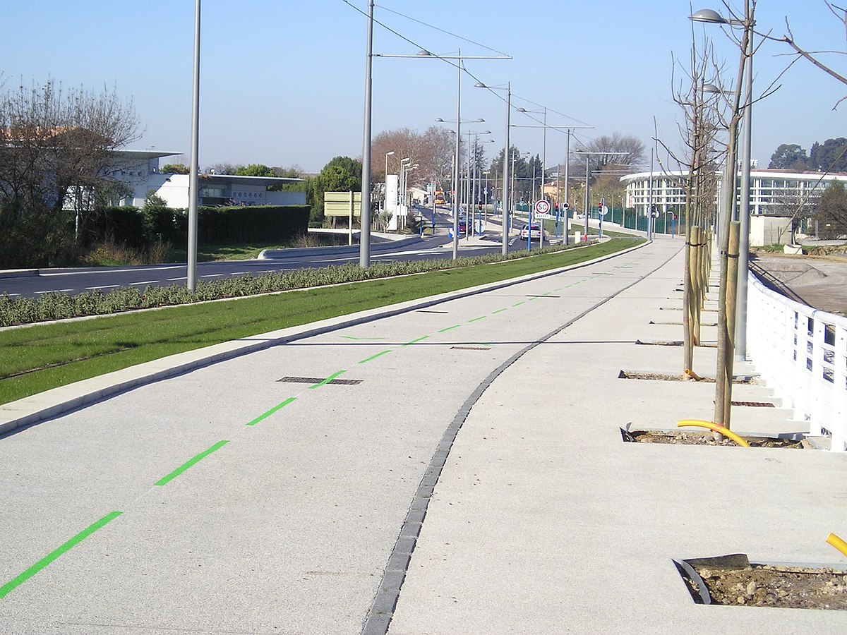 L'avenue de Librilla, dernière avenue empruntée par la ligne 2, à Saint-Jean-de-Védas.