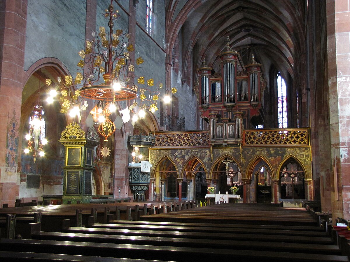 Strasbourg StPierreJeune nef 01.JPG
