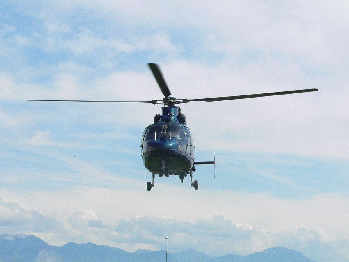Swiss Dauphin helicopter 5.jpg