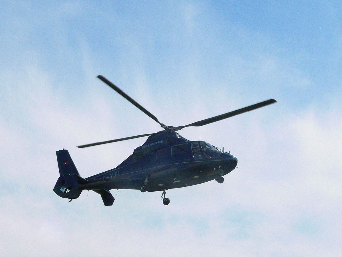 Swiss Dauphin helicopter 6.jpg