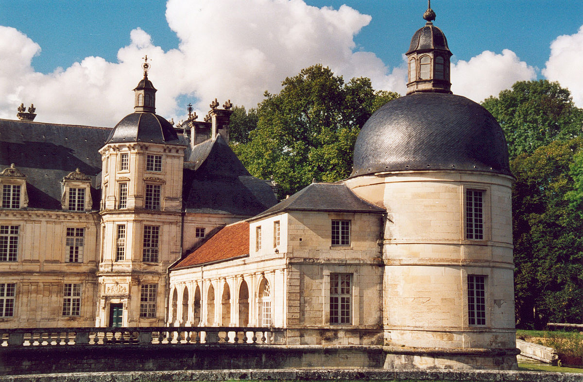 Tanlay Chateau 02.jpg