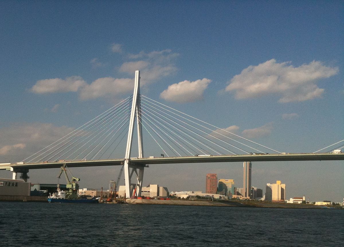 Tempozan Bridge in Osaka-edit.jpg