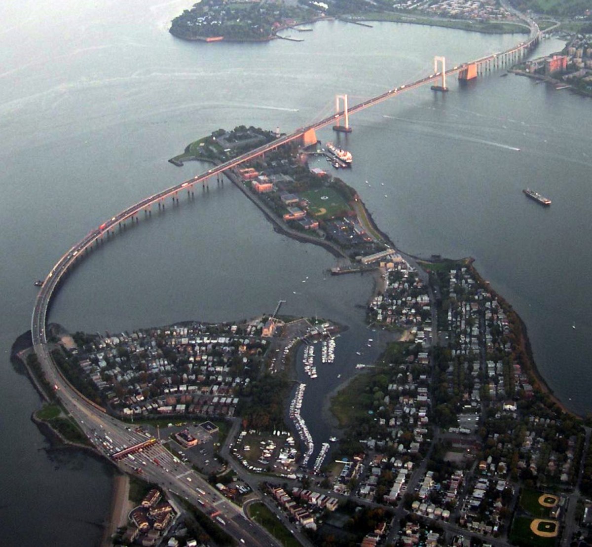 Throgs Neck Bridge