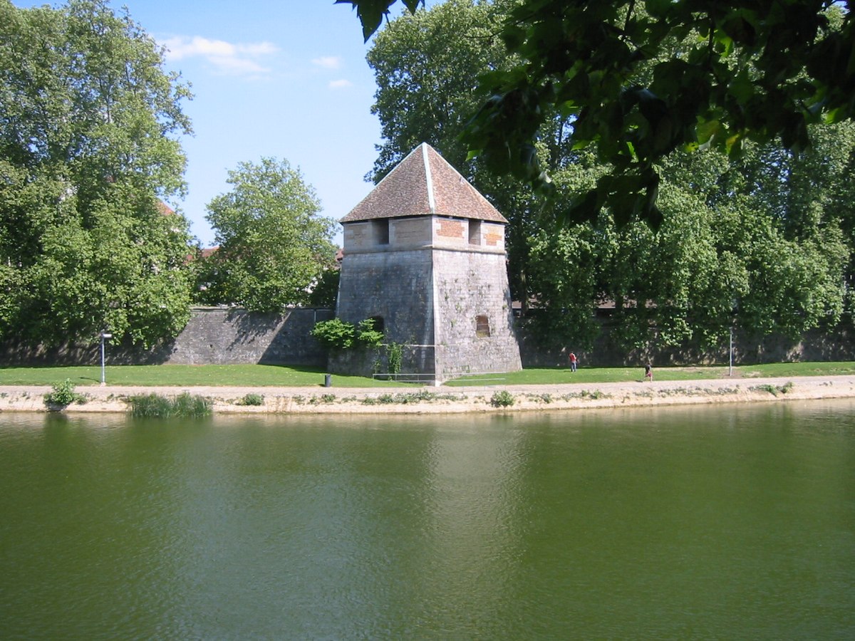 Tour des Cordeliers