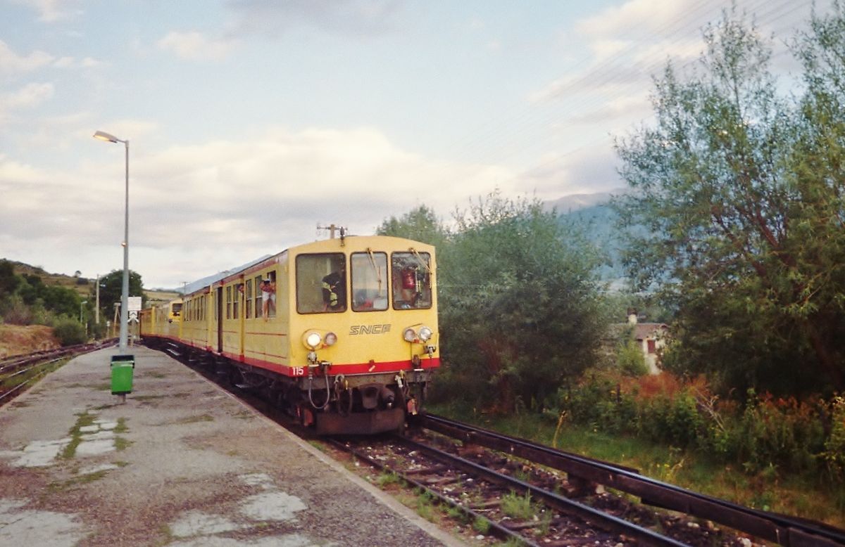 Le train jaune à Font-Romeu.