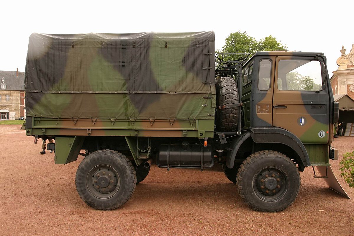 TRM 2000 version cargo, bâché